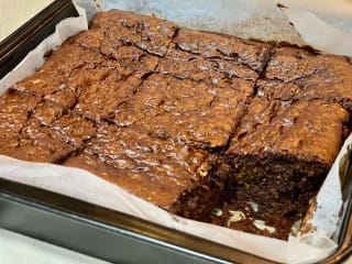 Imagem ilustrativa da receita BROWNIE SAUDÁVEL DE ABACATE SEM AÇÚCAR, LEITE E TRIGO