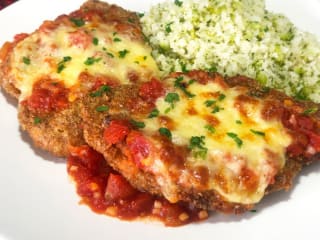 Imagem ilustrativa da receita FILÉ DE FRANGO À PARMEGIANA SEM FRITAR