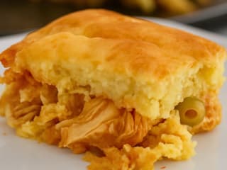 Imagem ilustrativa da receita TORTA DE FRANGO DE LIQUIDIFICADOR SEM TRIGO E LEITE